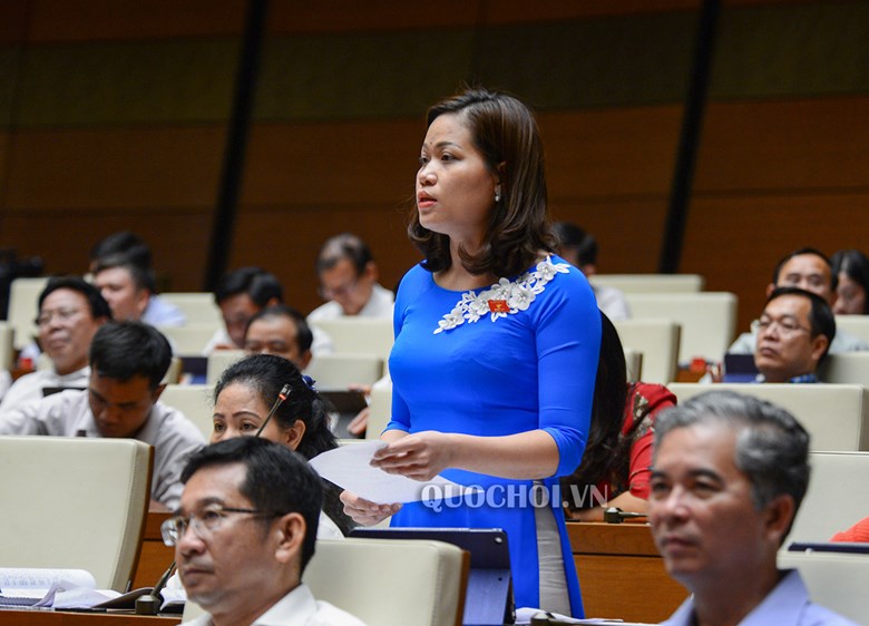 Cân nhắc bỏ quy định hình thức kỷ luật giáng chức